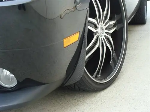 Fresh Stock Dodge Challenger TruFiber Carbon Fiber LG41 Splash Guard TC20320-LG41